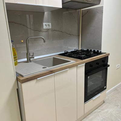 Rental of a comfortable 3-room apartment, 65 m², Tomis 2, Constanta, Romania